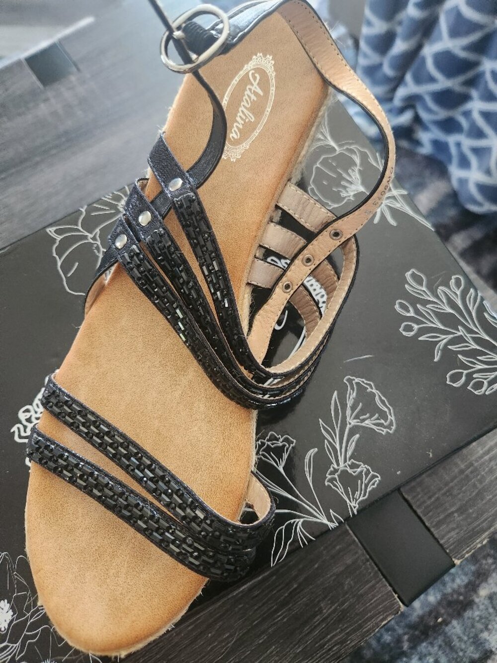 Atalina Wedge